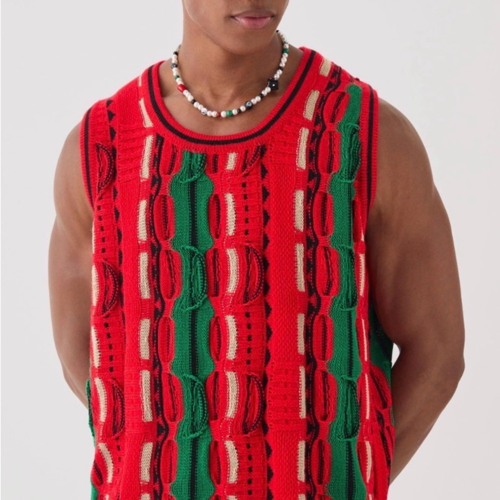 Oversized 3D Knitted Tank